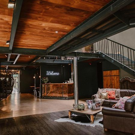 The Narrows Landing Hotel Tamahere Екстер'єр фото