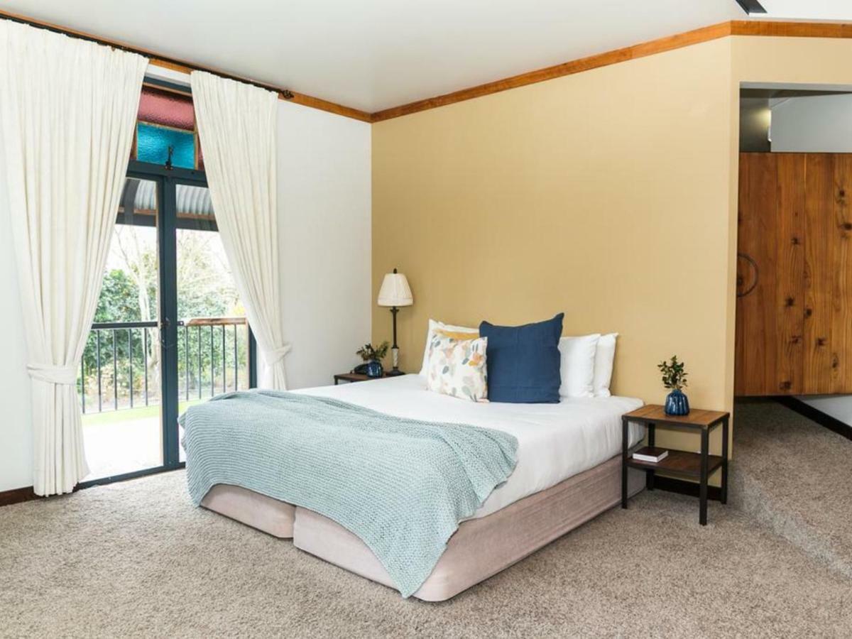The Narrows Landing Hotel Tamahere Екстер'єр фото