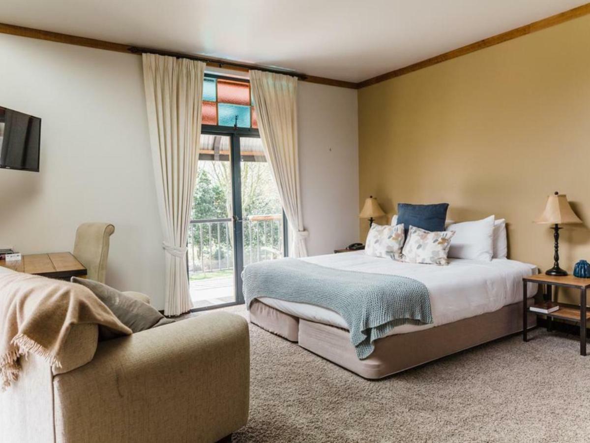 The Narrows Landing Hotel Tamahere Екстер'єр фото